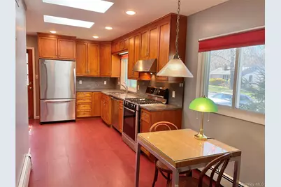 48 Old Town Lane, Huntington, NY 11743 - Photo 3