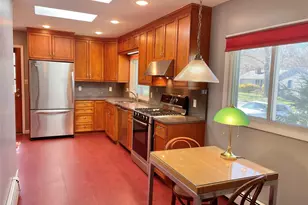 48 Old Town Ln, Huntington, NY 11743 - Photo 3