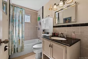 41 Lakeside Dr, Centerport, NY 11721 - Photo 7