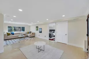 16 Phipps Ln, Plainview, NY 11803 - Photo 7