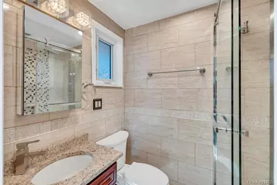 16 Phipps Lane, Plainview, NY 11803 - Photo 13