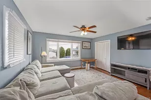 15 Bingham Pl, Amityville, NY 11701 - Photo 17