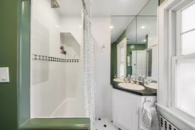 54 Lakeview Avenue, Hartsdale, NY 10530 - Photo 19