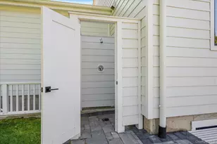 660 Sutton Pl, Greenport, NY 11944 - Photo 23