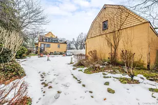 251 Smith St, Freeport, NY 11520 - Photo 27