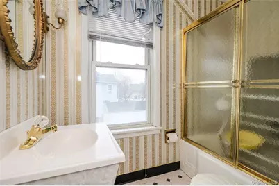 251 Smith Street, Freeport, NY 11520 - Photo 21