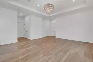 26 Estates Cir, Melville, NY 11747 - Photo 17