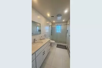 1318 Post Avenue, Elmont, NY 11003 - Photo 17