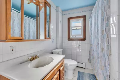 351 Venetian Boulevard, Lindenhurst, NY 11757 - Photo 11