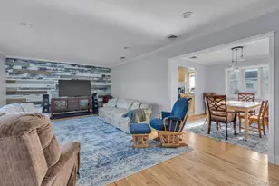 351 Venetian Blvd, Lindenhurst, NY 11757 - Photo 3