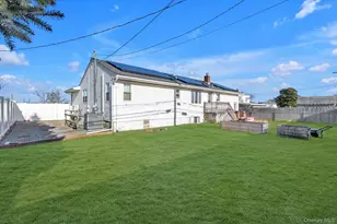 351 Venetian Blvd, Lindenhurst, NY 11757 - Photo 17