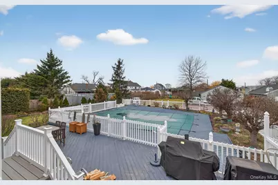 108 Awixa Avenue, Bay Shore, NY 11706 - Photo 41