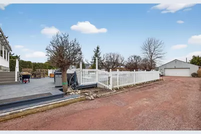108 Awixa Avenue, Bay Shore, NY 11706 - Photo 43