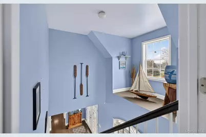 108 Awixa Avenue, Bay Shore, NY 11706 - Photo 35