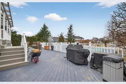108 Awixa Avenue, Bay Shore, NY 11706 - Photo 39