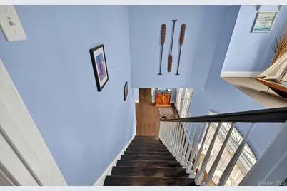 108 Awixa Avenue, Bay Shore, NY 11706 - Photo 29