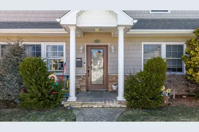 732 Sunrise Avenue, Bellmore, NY 11710 - Photo 3