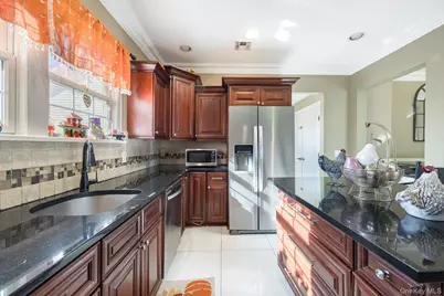 732 Sunrise Avenue, Bellmore, NY 11710 - Photo 23