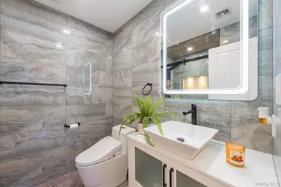 732 Sunrise Avenue, Bellmore, NY 11710 - Photo 33