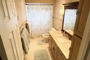 158 Lincoln Ave, Rockville Centre, NY 11570 - Photo 19