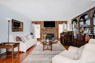 43 Carnegie Ave, Huntington, NY 11743 - Photo 5