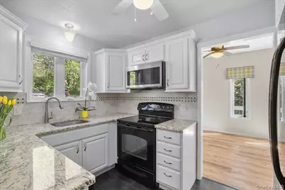 37 Heritage Hills Unit #37A Drive, Somers, NY 10589 - Photo 7