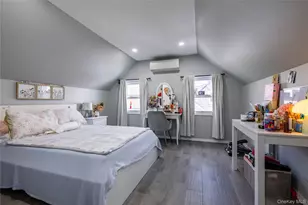 13 Peachtree Ln, Levittown, NY 11756 - Photo 11