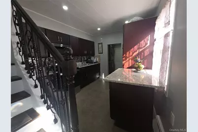 13 Peachtree Lane, Levittown, NY 11756 - Photo 29