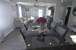 13 Peachtree Ln, Levittown, NY 11756 - Photo 21