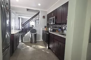 13 Peachtree Ln, Levittown, NY 11756 - Photo 27