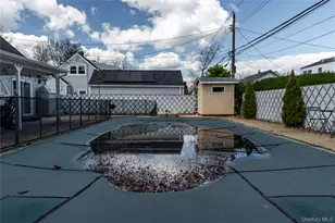 13 Peachtree Ln, Levittown, NY 11756 - Photo 17