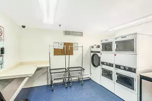 581 Academy St, New York, NY 10034 - Photo 11