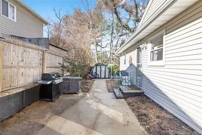193 Maple Road, Wading River, NY 11792 - Photo 15