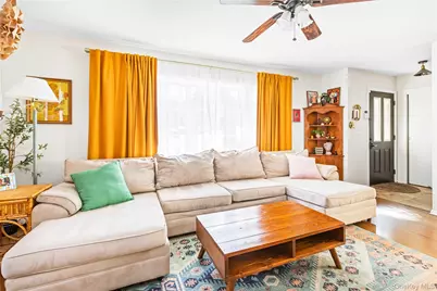 193 Maple Road, Wading River, NY 11792 - Photo 5