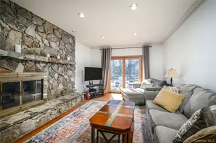 14 Geneva Dr, Hopewell Junction, NY 12533 - Photo 9