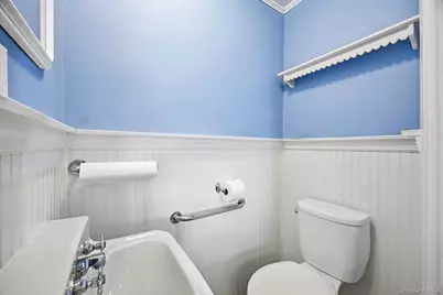 195 Cedar Street, Hempstead, NY 11550 - Photo 13