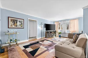 224-07 Kingsbury Ave, Bayside, NY 11364 - Photo 5