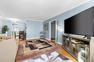 224-07 Kingsbury Ave, Bayside, NY 11364 - Photo 7