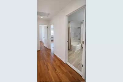 35 Hicks Avenue, Syosset, NY 11791 - Photo 9