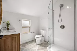 45 Tain Dr, Great Neck, NY 11021 - Photo 17