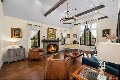 45 Tain Drive, Great Neck, NY 11021 - Photo 3