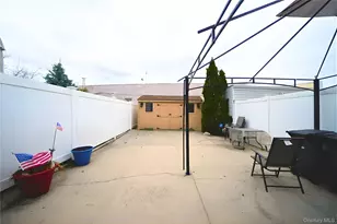 62-04 62nd Rd, Middle Village, NY 11379 - Photo 21