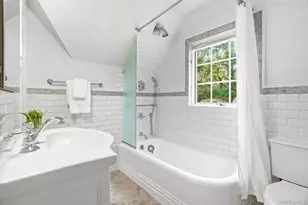 22 Taunton Rd, Scarsdale, NY 10583 - Photo 27