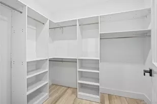 2570 Aster Pl S, Westbury, NY 11590 - Photo 29