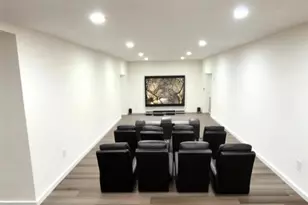 2570 Aster Pl S, Westbury, NY 11590 - Photo 33