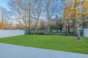 2570 Aster Pl S, Westbury, NY 11590 - Photo 41