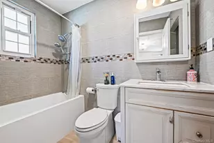 4 Birchwood Park Dr, Syosset, NY 11791 - Photo 15