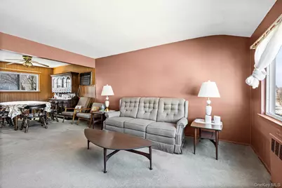 37 Evergreen Avenue, Bethpage, NY 11714 - Photo 5