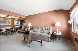 37 Evergreen Ave, Bethpage, NY 11714 - Photo 5