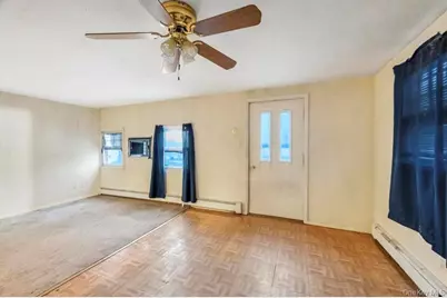 33 Pond Lane, Levittown, NY 11756 - Photo 15